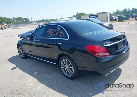 2016 Mercedes-Benz C 300 4Matic/Luxury 4Matic/Sport 4Matic from USA, damaged, VIN 55SWF4KB4GU144465